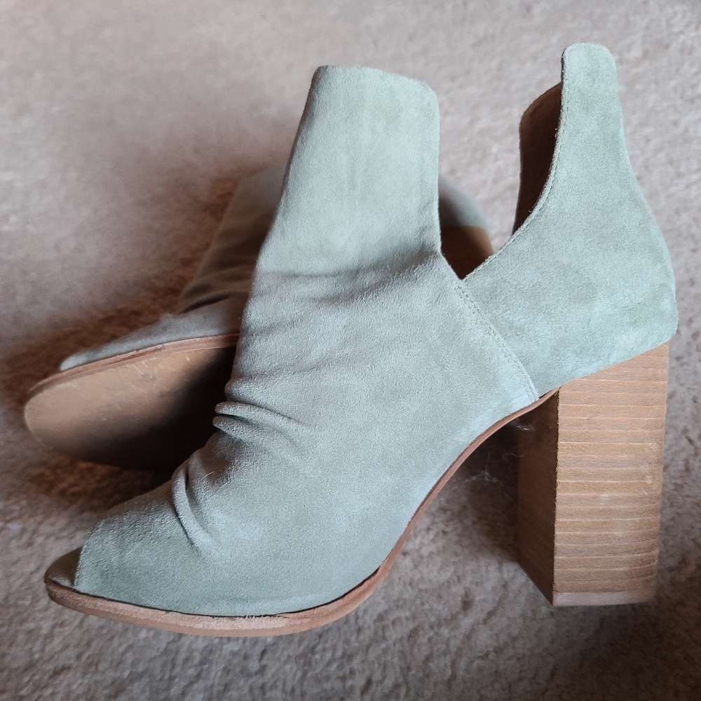 Kristin Cavallari Green Heeled Booties